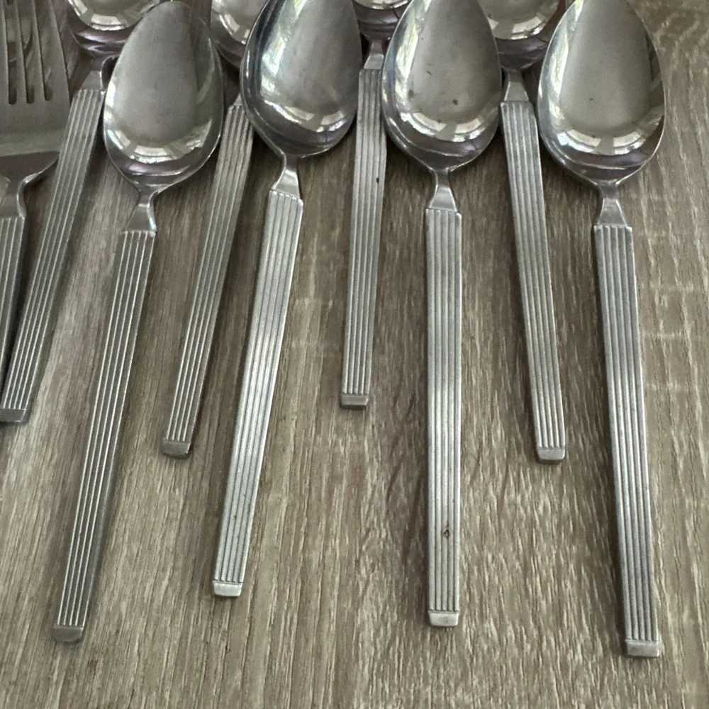 Vintage National Stainless Aqua Set Of 24 Spoons And Forks NST28